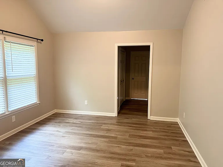 2887 Montview Dr SW — Photo 15
