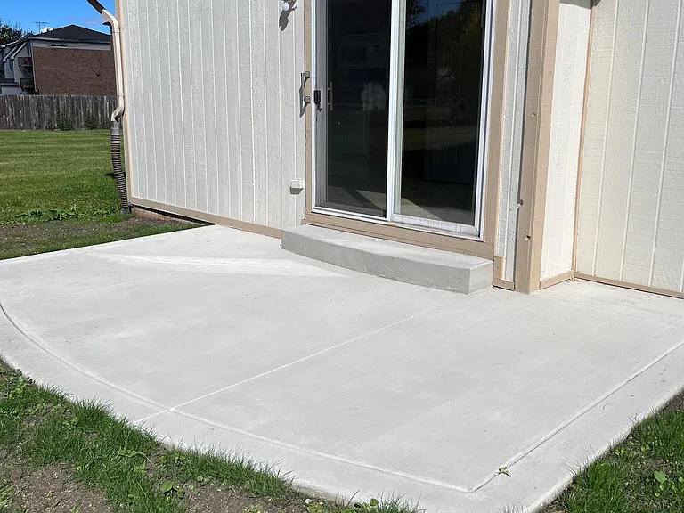 718 Oakton Rd — Photo 8