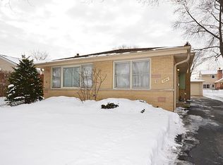526 S Mitchell Ave, Arlington Heights, IL 60005