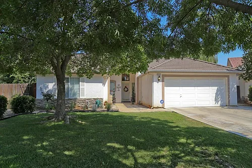 5731 N Tracy Ave Photo 1