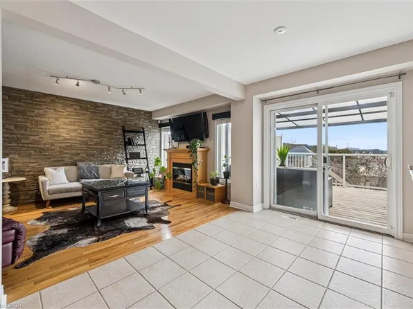 87 Law Dr, Guelph, ON N1E 7J7
