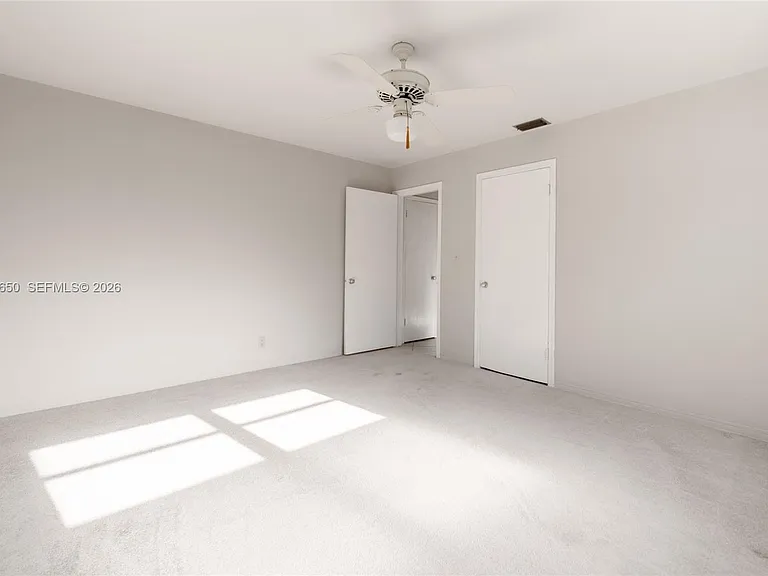 947 Lincoln St — Photo 12