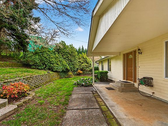 4th image of 33501 Blaha Rd