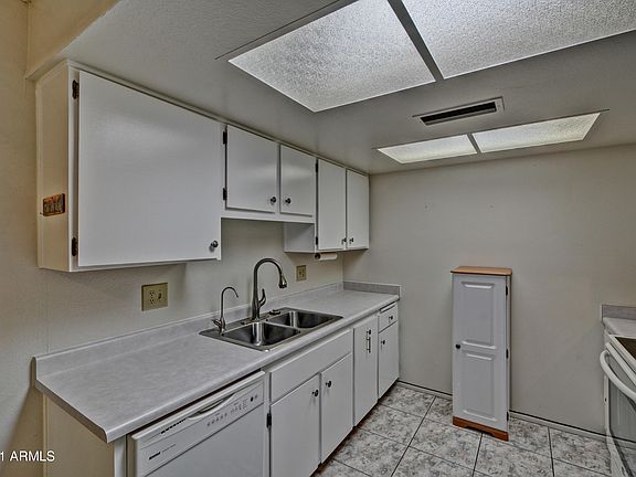 3rd image of 13427 W Bolero Dr
