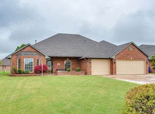 4607 Lovell Ln, Enid, OK 73703