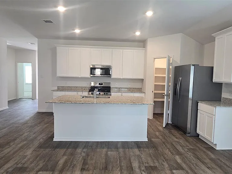 3046 Holland Lakes Dr — Photo 8
