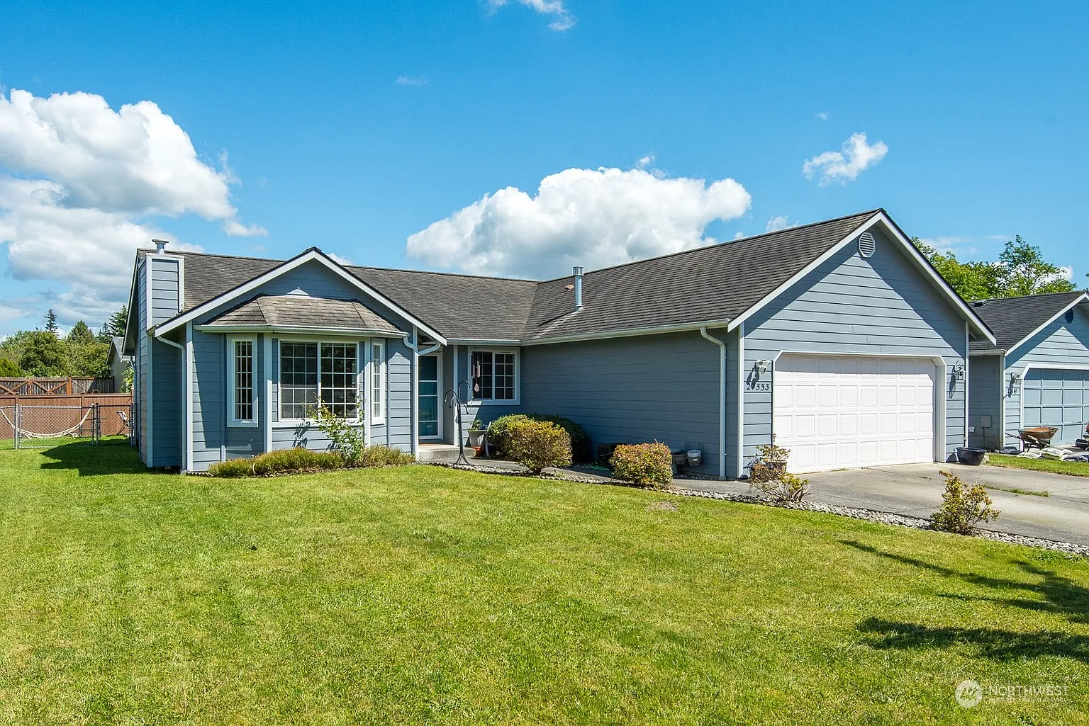 27553 79TH Drive NW photo 1