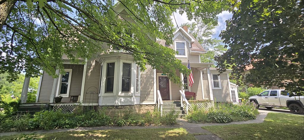 428 W 2nd St - Property Image