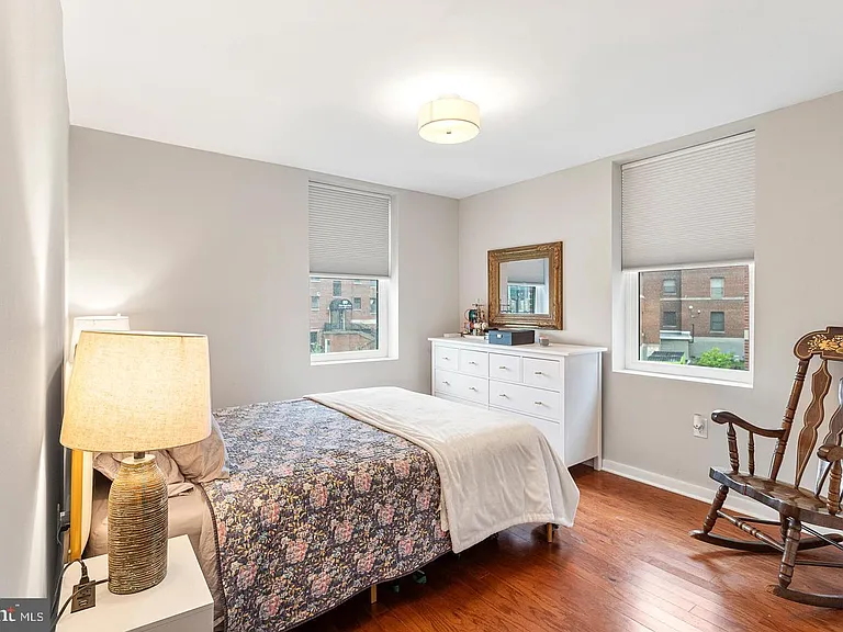 55 M St NW #202 — Photo 10