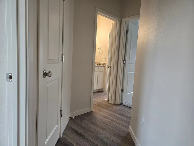 1609-1615-1654 Aspen Ct — Photo 21