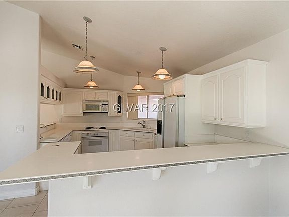 5th image of 631 Malaga Dr #0