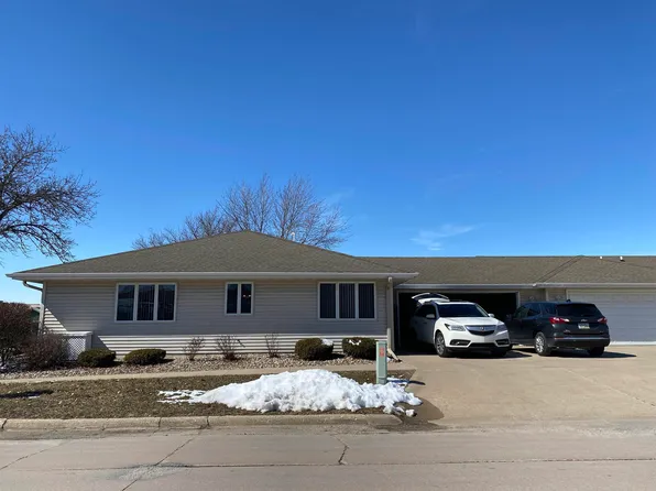 401 Brantingham St, Charles City, IA 50616