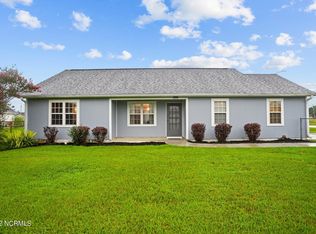 106 Parnell Rd, Hubert, NC 28539