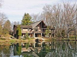 27075 W Ivanhoe Ct, Wauconda, IL 60084