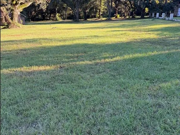 5713 Hillview Rd, Mobile, AL 36619