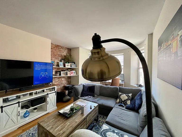 90 Saint Botolph St #13 — Photo 2