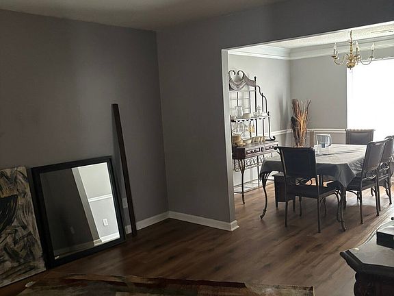 2nd image of 3757 Oakman Pl