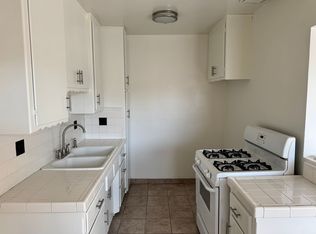 1040 Ximeno Ave., Long Beach, CA 90804