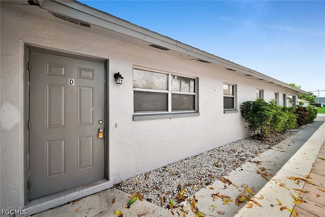 2 bed, 1.0 bath, 950 sqft, $1,350 — Photo 1