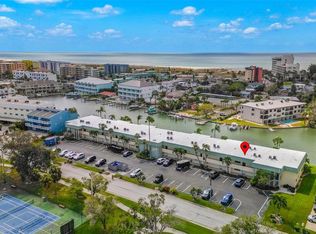 12000 Capri Cir S APT 28, Treasure Island, FL 33706