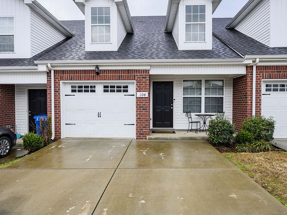 1st image of 104 Latimer Dr