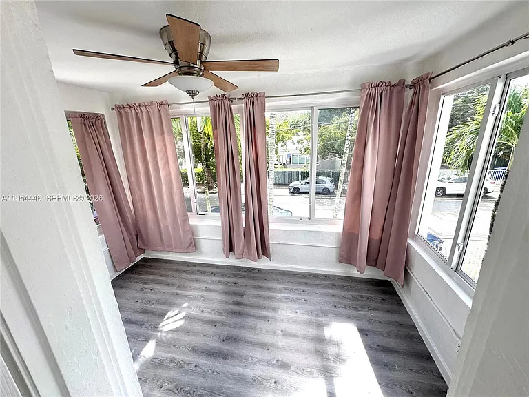 555 NE 70th St #2 — Photo 3