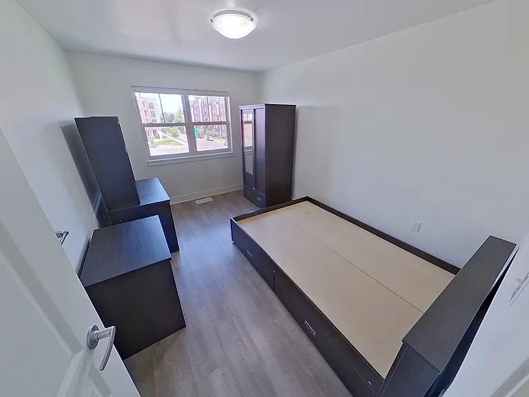 464 Frontenac St #16 — Photo 19