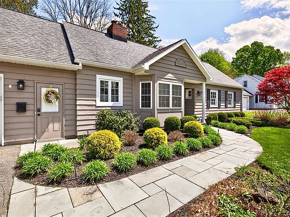 2nd image of 220 Overbrook Rd