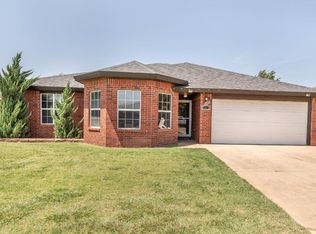 414 Oshkosh Ave, Lubbock, TX 79416