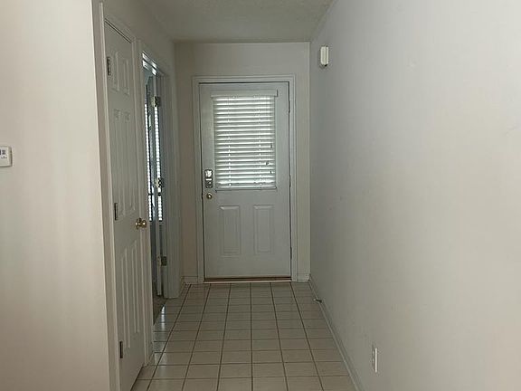 5th image of 6735 Pondfield Ln
