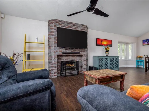 49070 Tango Ct, La Quinta, CA 92253