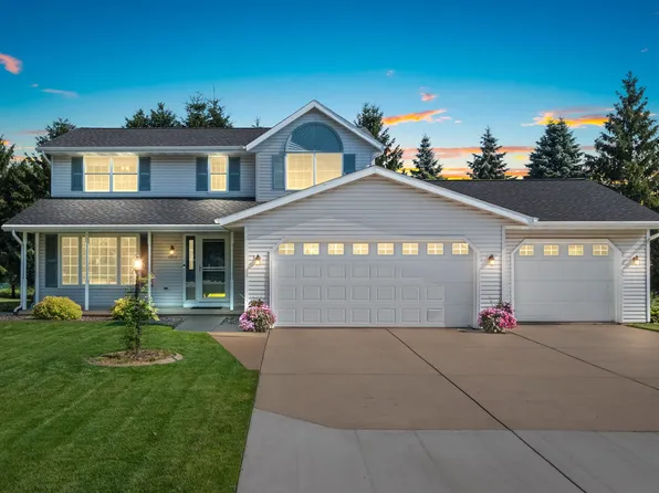 W6808 School Rd, Greenville, WI 54942