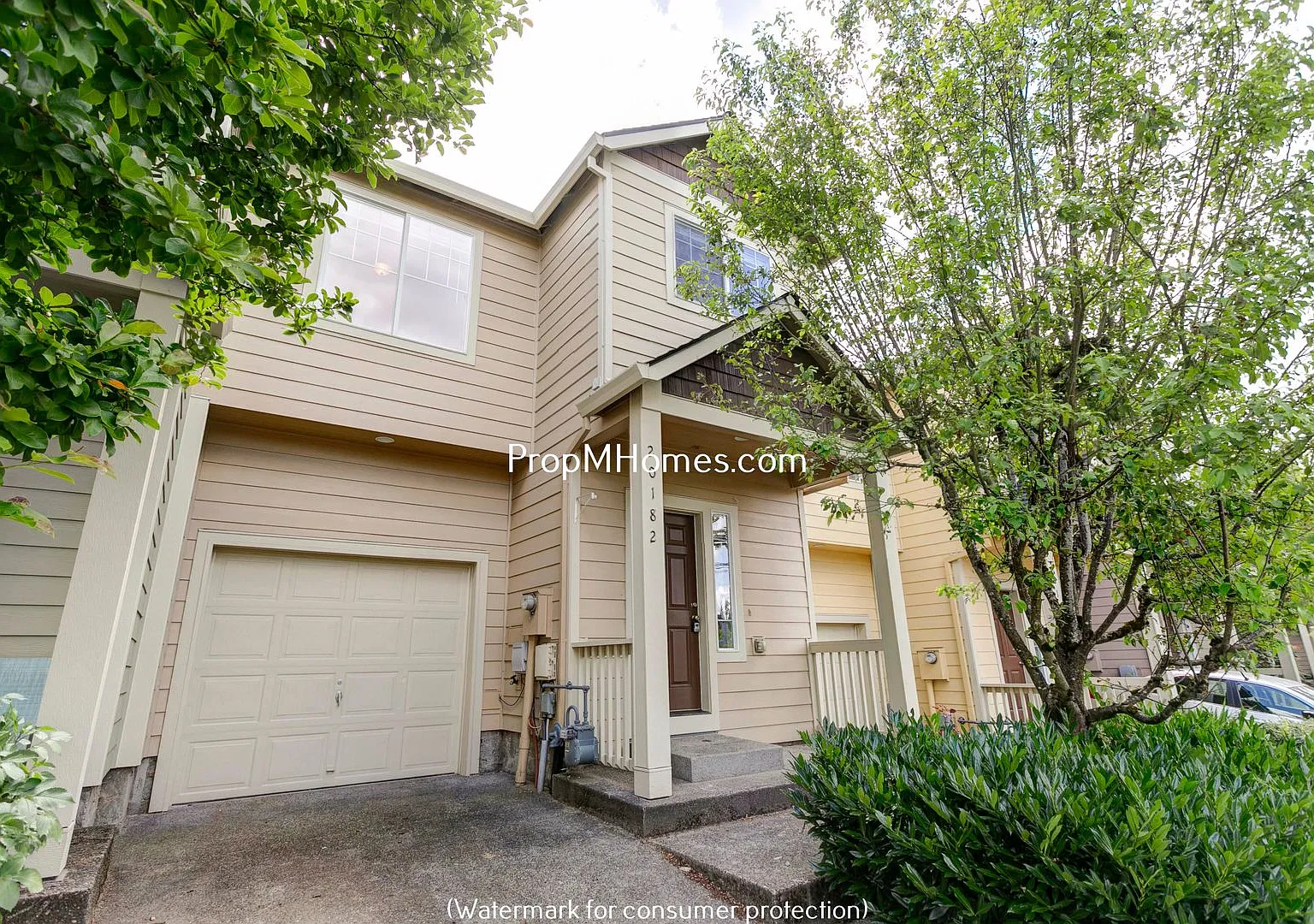 Great Farmington Townhouse in Quaint Little Neighborhood! — Photo 2