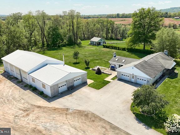3rd image of 4270 Nursery Rd