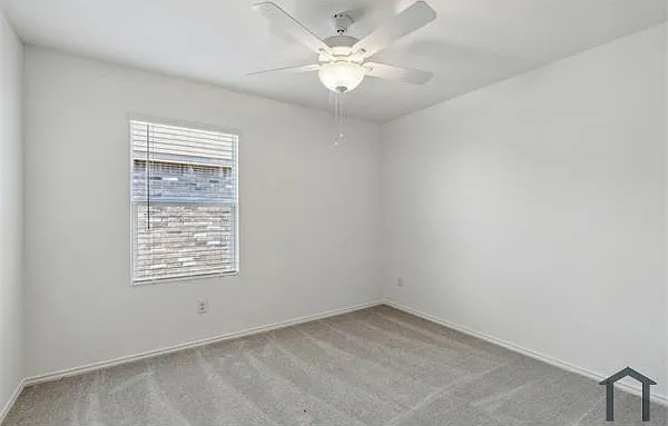 2103 Sugar Maple Ln — Photo 9
