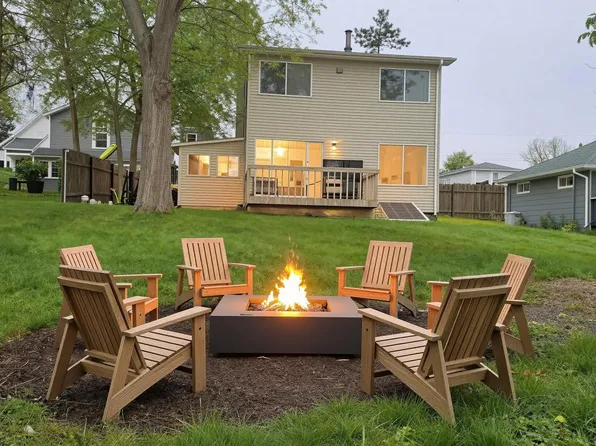 4165 Highcrest Dr, Brighton, MI 48116