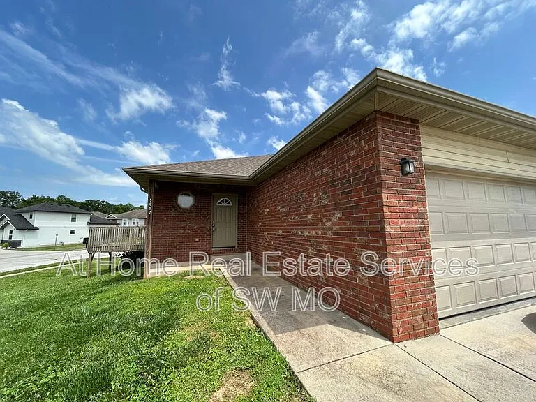 5692 N Purple Ln — Photo 1