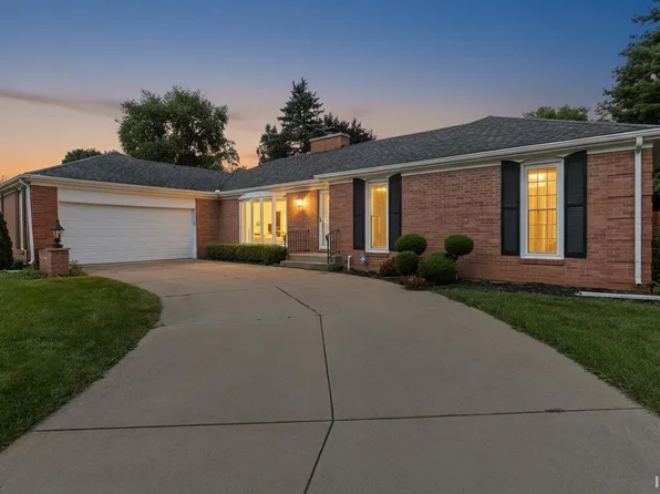 1631 Byron Dr, South Bend, IN 46614