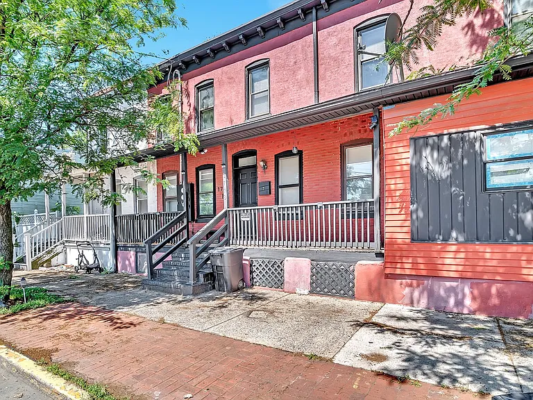 1778 E State St — Photo 2