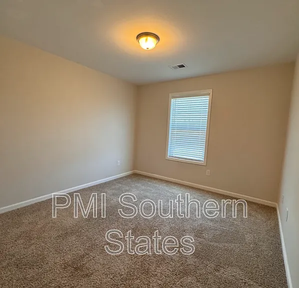 320 Alameda Ln — Photo 16