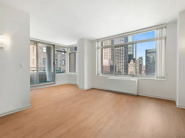 145 E 48th St APT 32A, New York, NY 10017