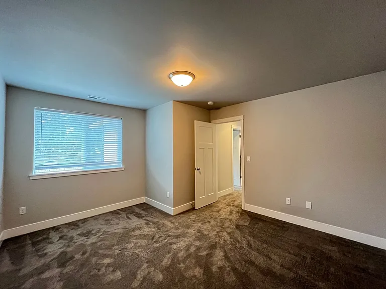 15675 NE Clackamas Ct — Photo 23