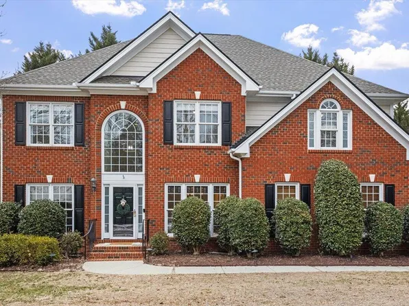 3812 Covina Dr, Raleigh, NC 27613