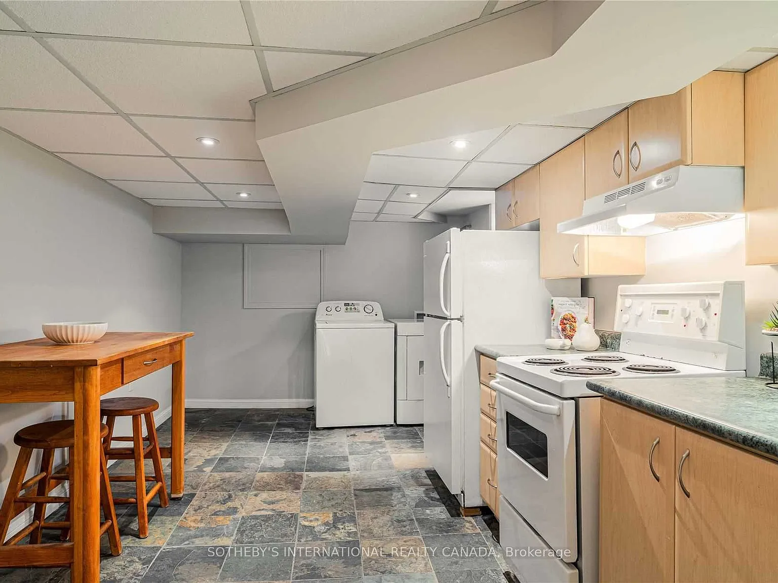 Studio, $1,850 — Photo 3