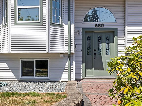 4th image of 580 9th St