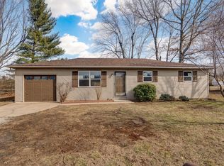 318 S Meadowlark Street, Fair Grove, MO 65648