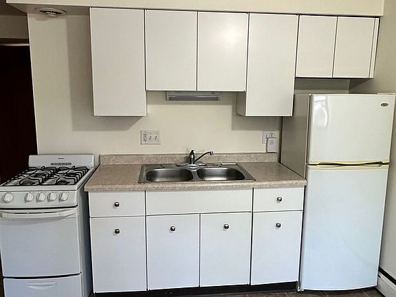 2nd image of 657 S Segoe Rd APT 5