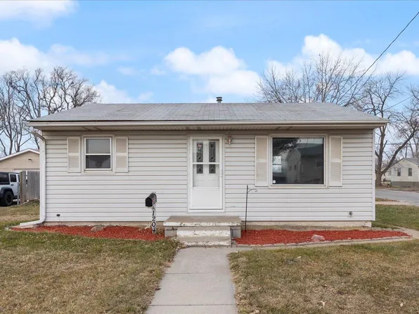 1204 Ash St, Council Bluffs, IA 51501