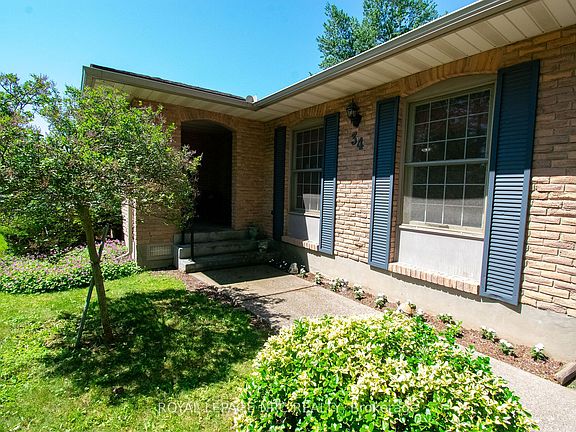 3rd image of 34 Woodington Pl