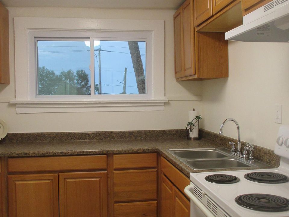 1st image of 3-1219 E Strawbridge Ave #3